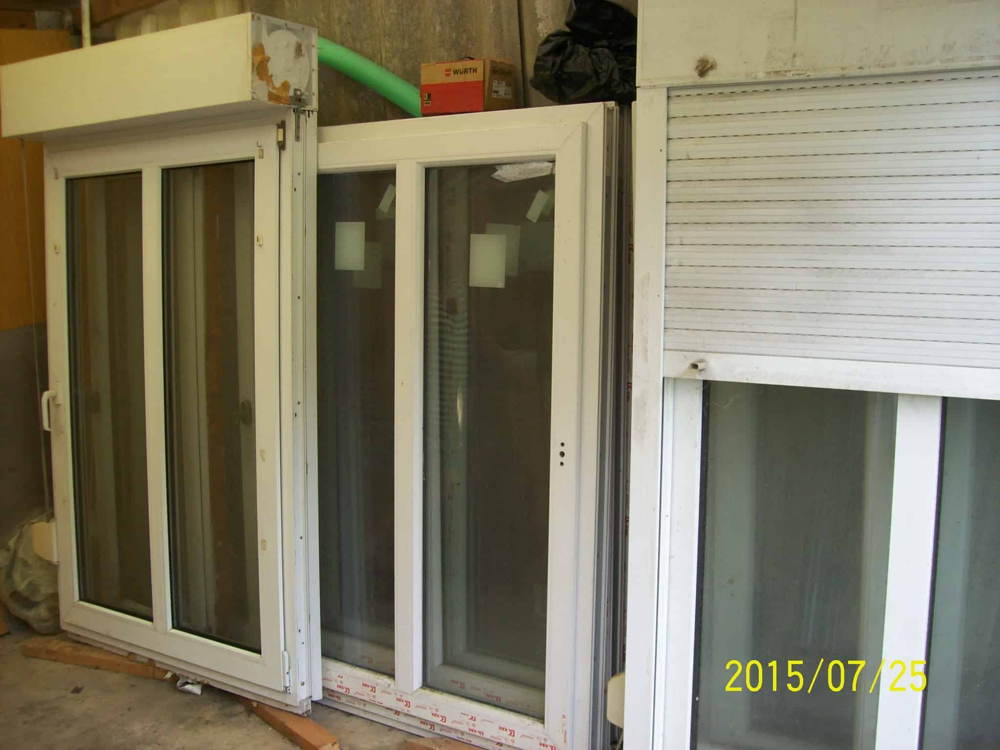 Hausfenster in verschiedenen Abmessungen, 3-fach-Verglasung