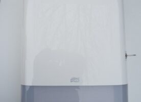 Tork Handtuchspender, Classic Box, Tork Xpress® Spender für Multifold Handtücher