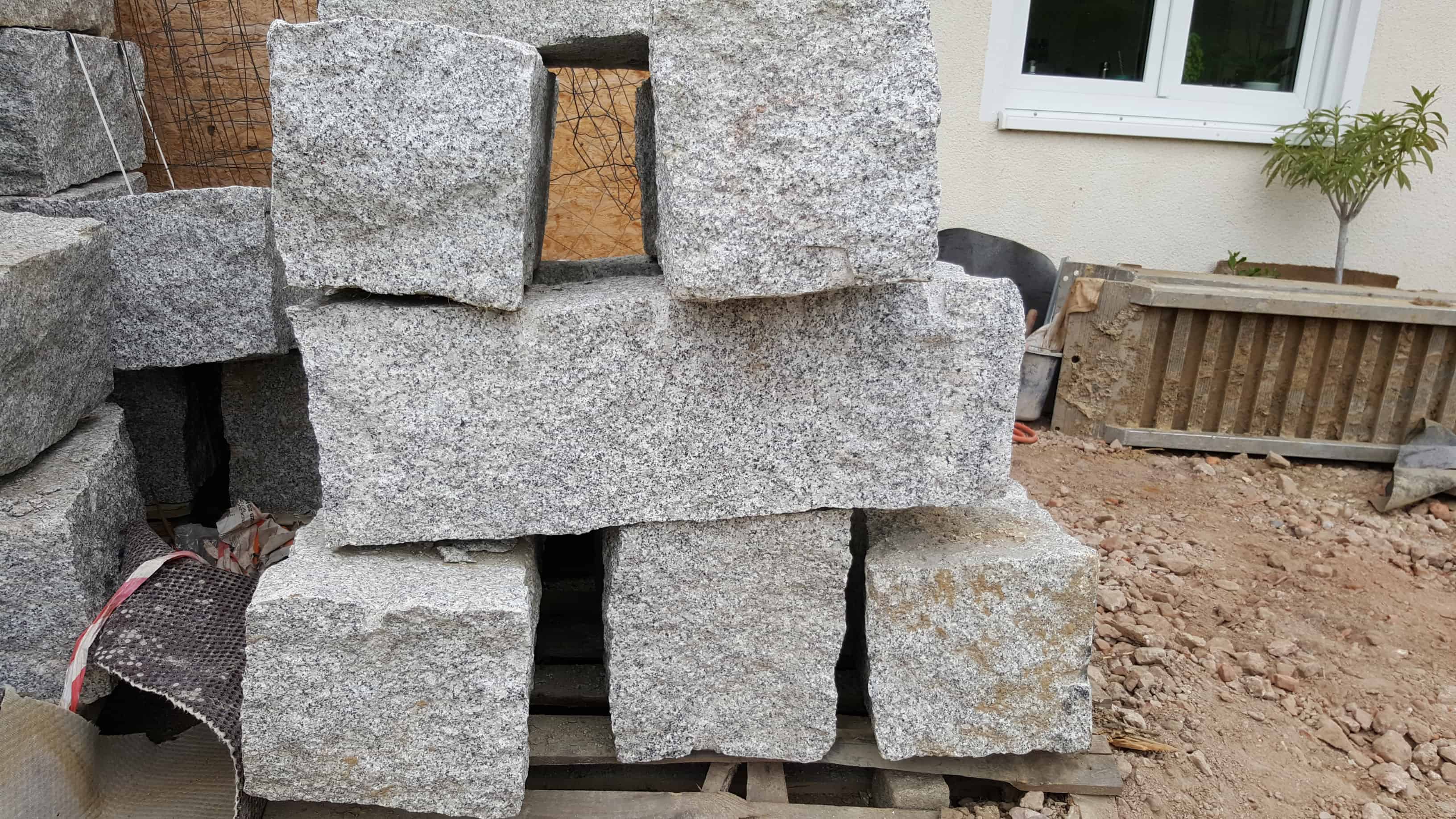 Granit Quader Steine 30x30cm in Längen 60-120cm