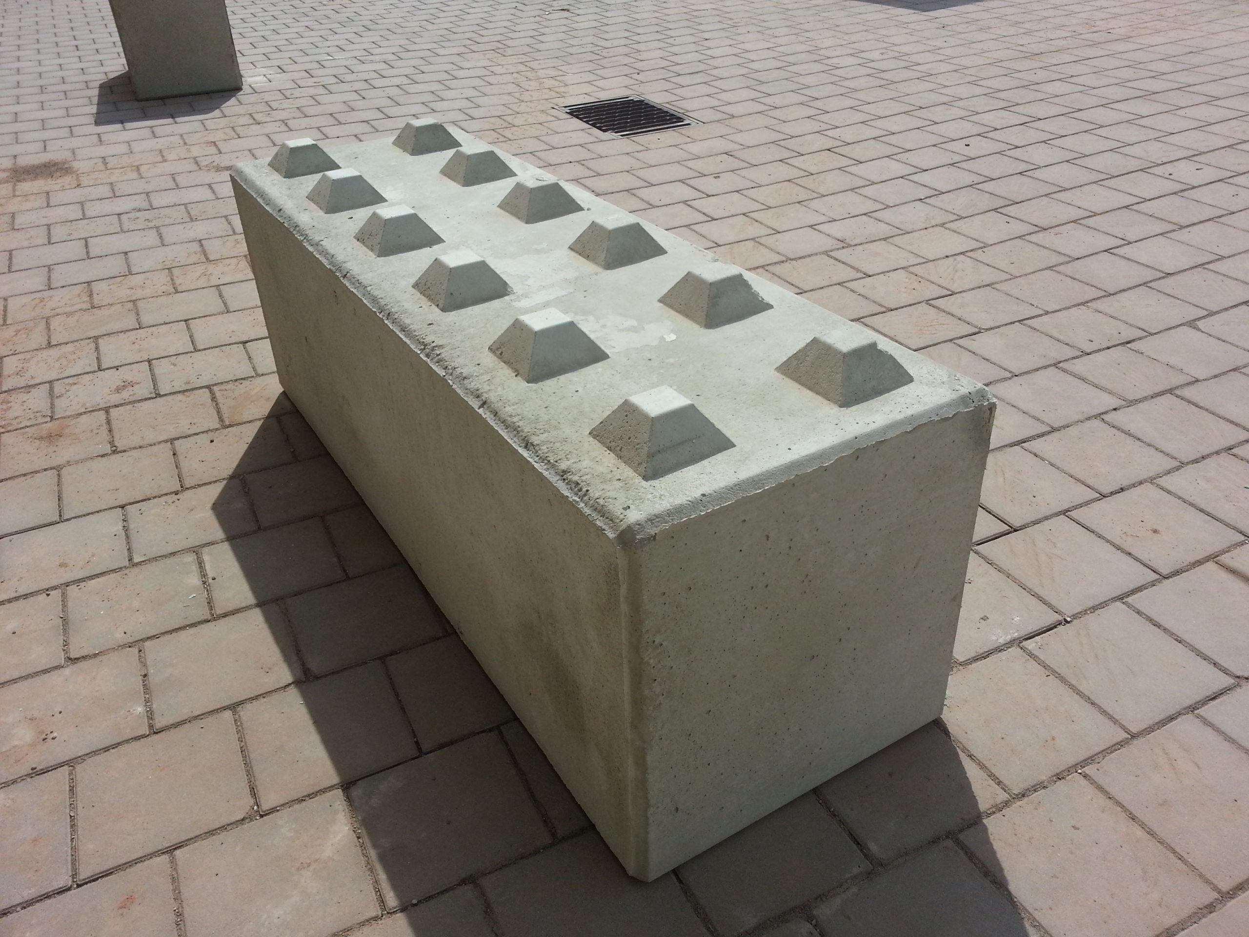 BBloxxSchnellbaustein 1.800 x 600 x 600 mm BetonLegostein