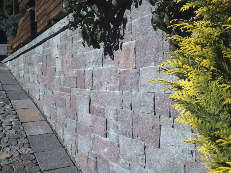 Porphyr- Trockenmauer, Bruchsteine