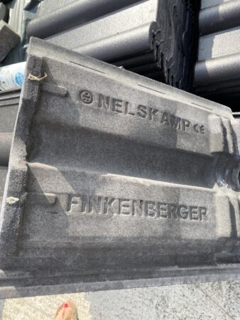 100x Nelskamp Finkenberger Dachziegel schwarz