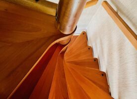 Holz Wendeltreppe