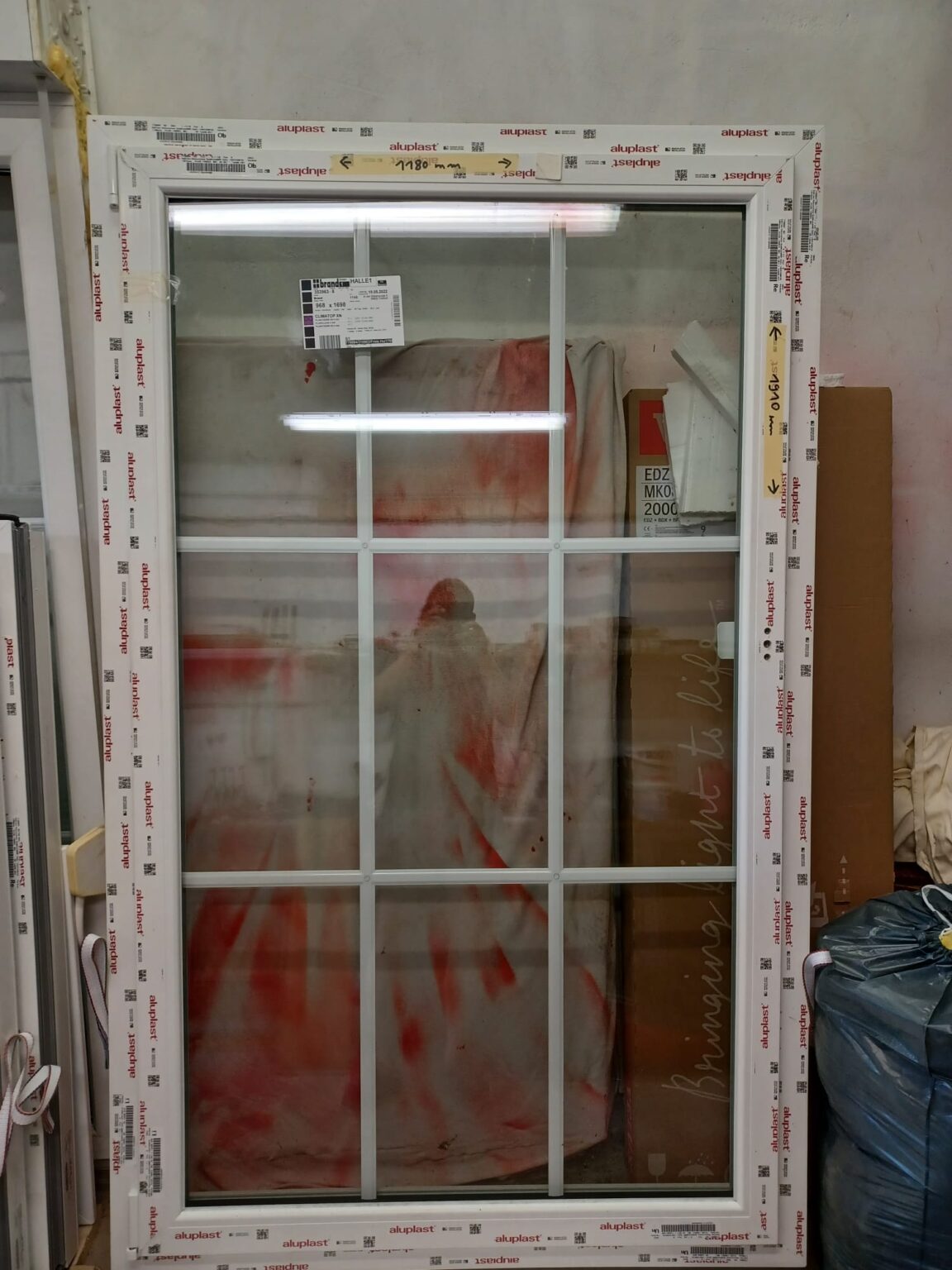 Neue Kunststofffenster mit Sprossen
