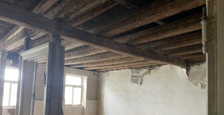 Holzbalken, ca. 8,4m, ca. 100 Jahre alt, 12 Stk