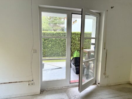 Hartholzfenster mit Dreifachverglasung, diverse Größen