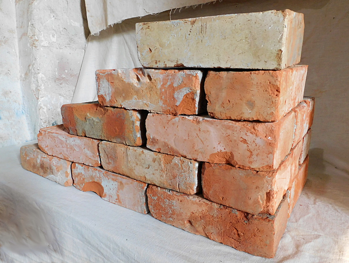 40 to LKW ab Baustelle original historische klassisch rote Ziegel steine Antik Klinker rustikal Backsteine Altziegel Rückbaustein Garten gestaltung Ruinen mauer Loft used look Landhaus