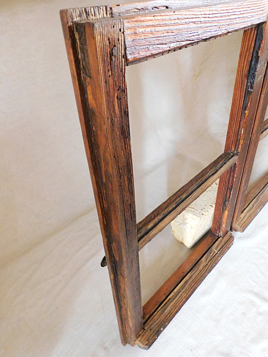 altes historisches Holz Stall Schuppen Bauernhaus fenster Dekoration rustikal Landhaus shabby chic vintage