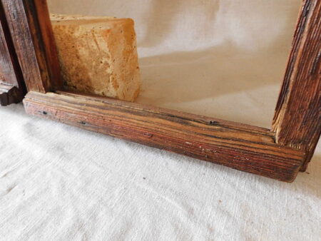 altes historisches Holz Stall Schuppen Bauernhaus fenster Dekoration rustikal Landhaus shabby chic vintage