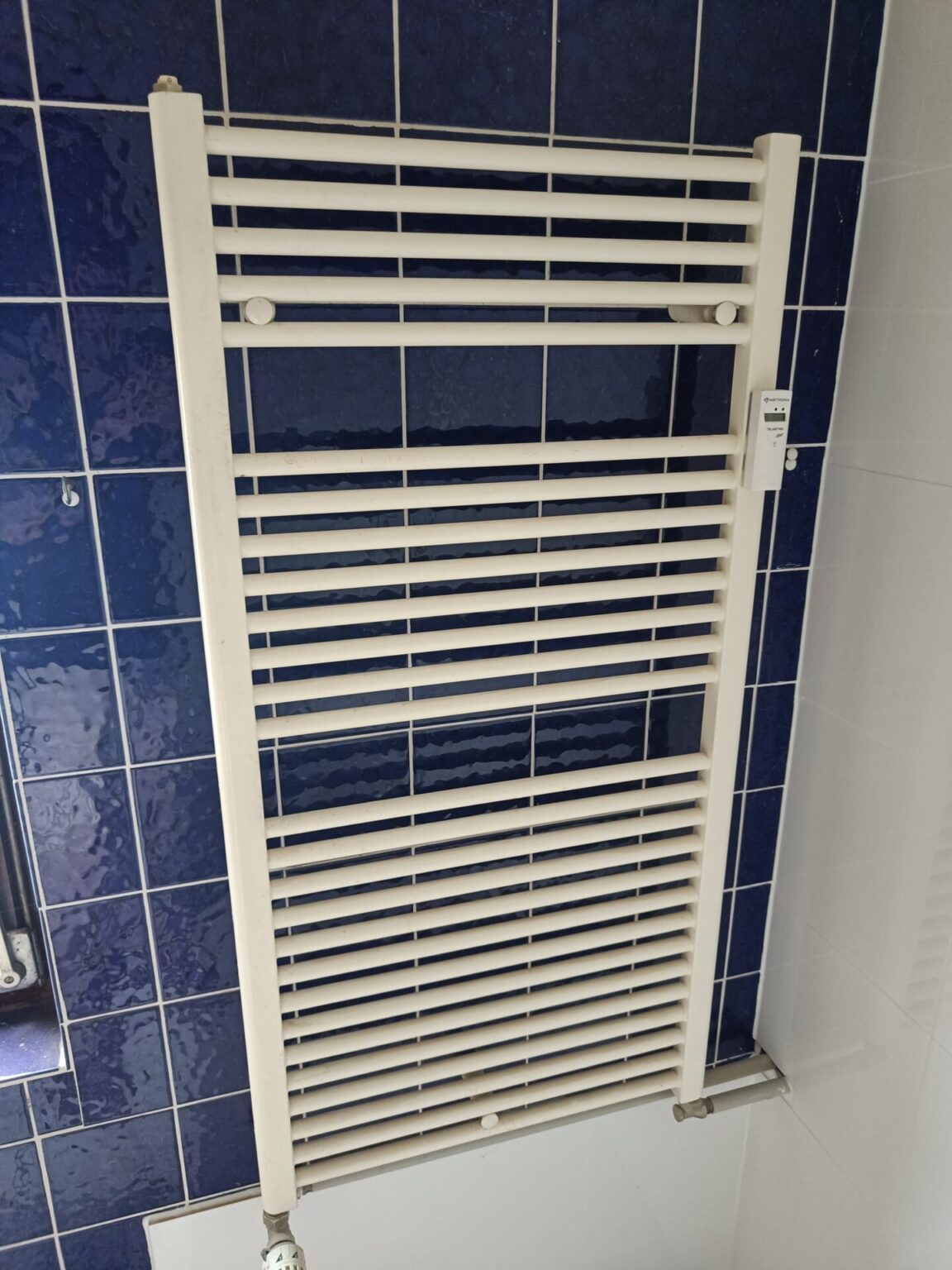 Hausabriss – diverse gebrauchte Haushalts- & Sanitärartikel: Armaturen, Boiler, Schränke u.v.m.