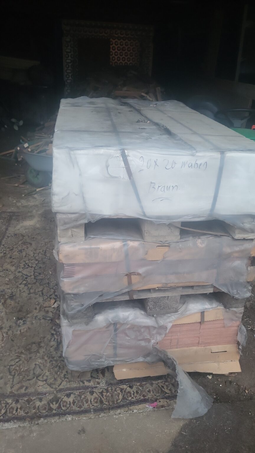 Faserzementplatten  20 mal 20 cm 25 mal25cm