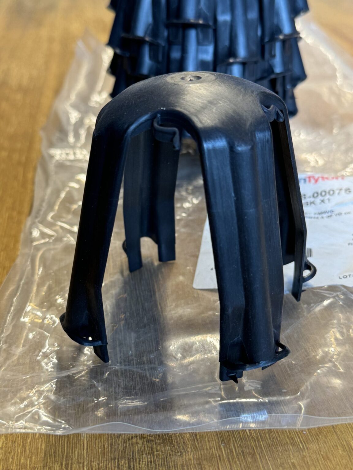 Hellermann Tyton Deckenabstandshalter