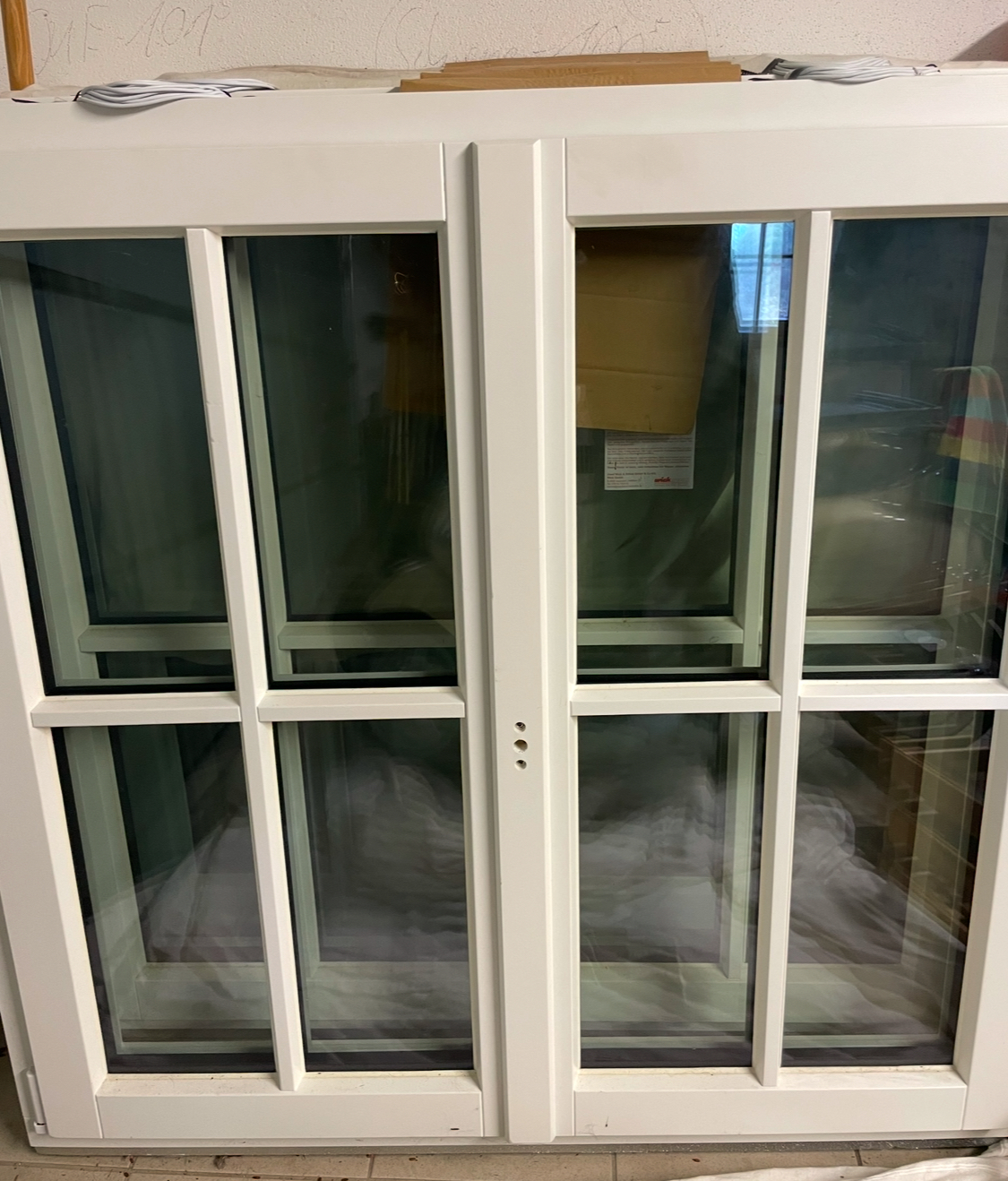 3 – fach- verglaste Holz-Alu-Fenster in weiss