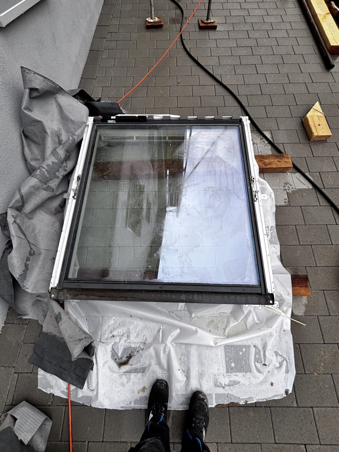 Velux Dachfenster Integra Solar inkl. Rollladen