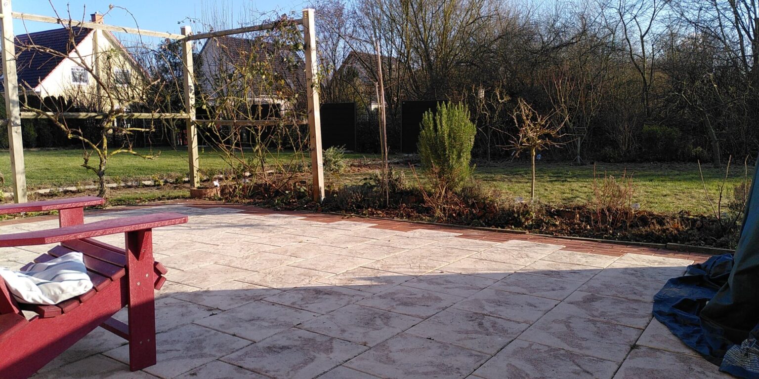 Terrassen Gehweg Platten Hell Beton