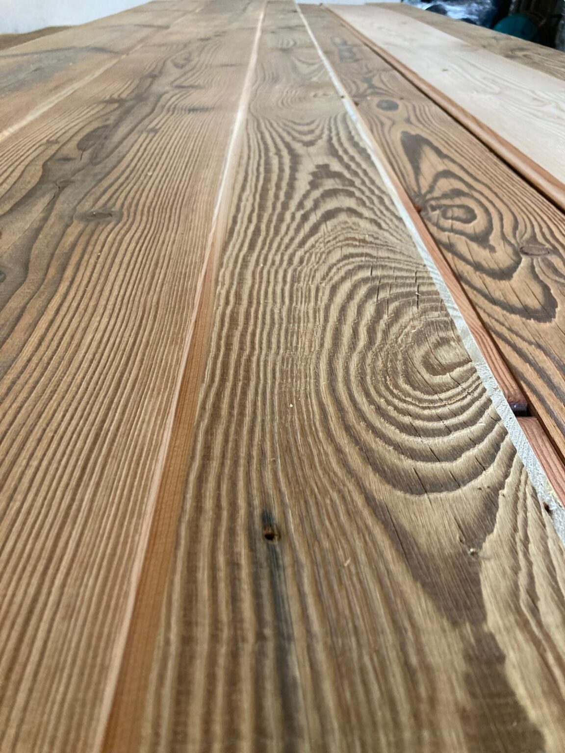 Sonnenverbrannte Bretter, Länge 2m+, Nut und Feder
