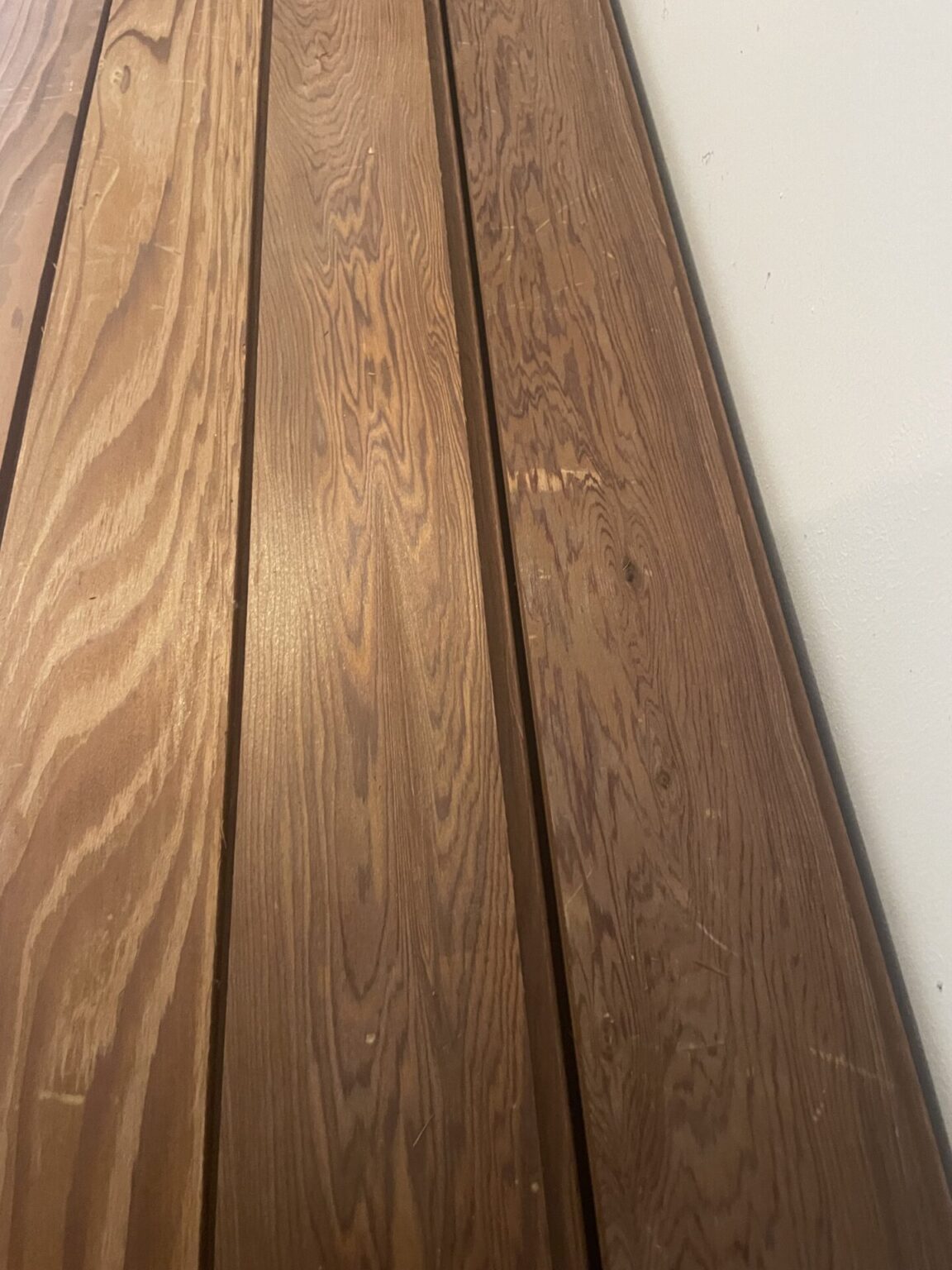 Profilholz Bretter Paneele aus Red Wood Holz Mammutbaum