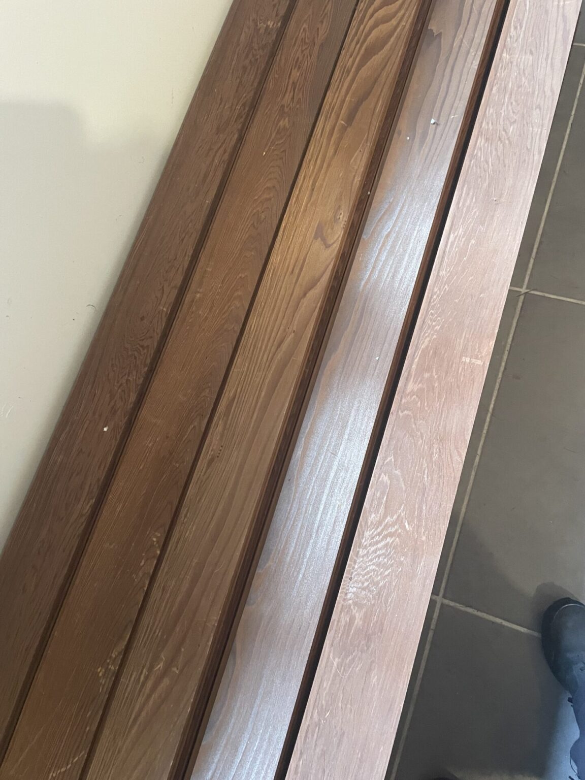 Profilholz Bretter Paneele aus Red Wood Holz Mammutbaum