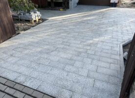 Neue Granitpflastersteine 20x40 cm - gesägt & geflammt