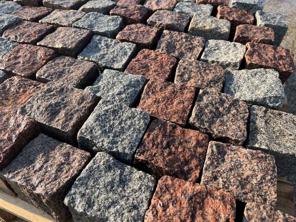 Bunte Granit Pflastersteine 10×10 cm Granitwürfel Pflaster