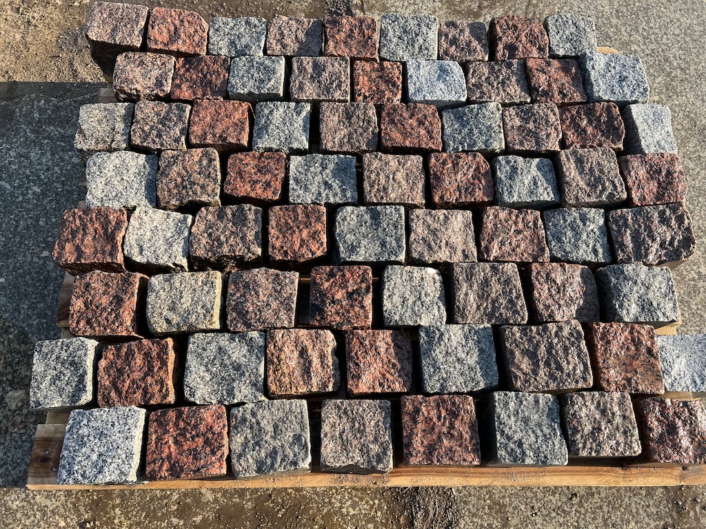Bunte Granit Pflastersteine 10×10 cm Granitwürfel Pflaster