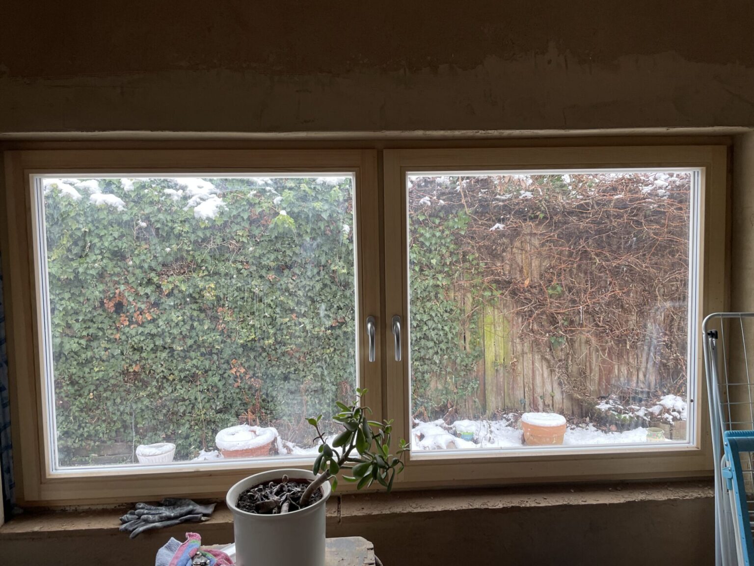 Neues Holzfenster 2flügelig/ 3 fach verglast