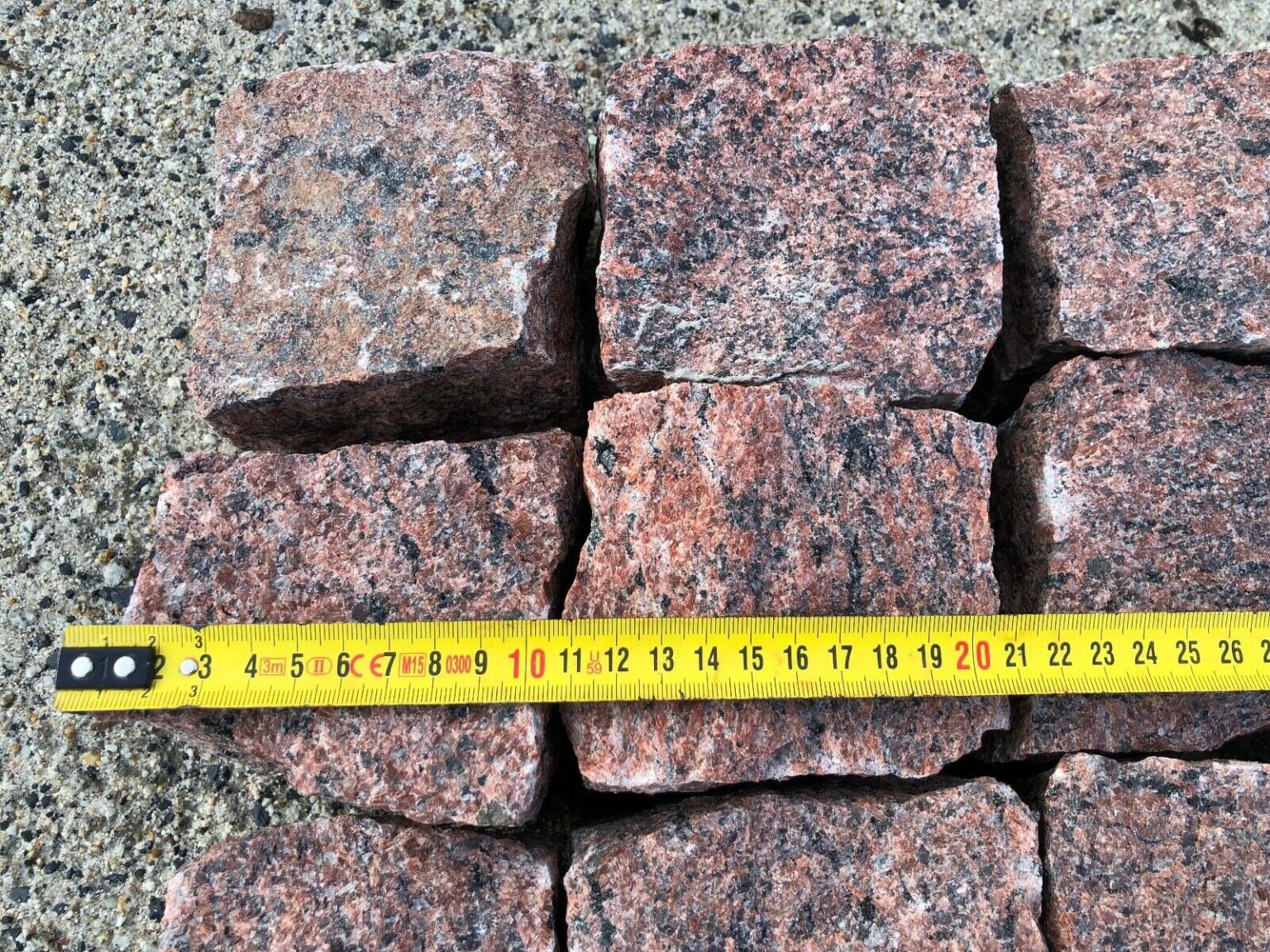Rötliches Granit Pflastersteine 9×11 cm – frostbeständiger Naturstein