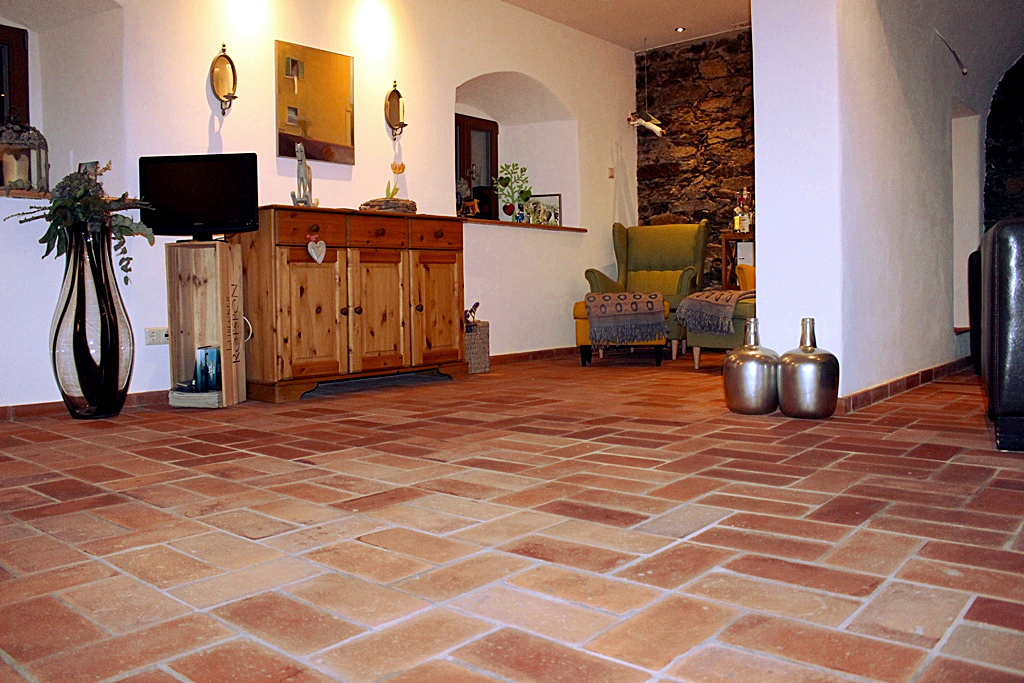 Reduziert Sonderpreis Steinzeug Fliesen Backsteine Klinker Ziegel terracotta handgemacht Feldbrand