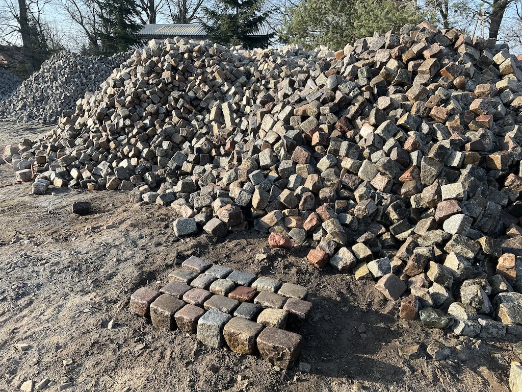 Altes Granitpflaster 18×18 cm – Granitwürfel Altstadtpflaster aus Naturstein
