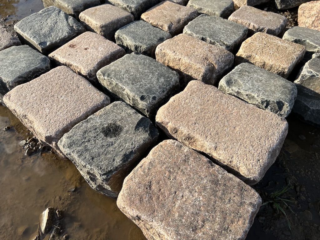 Historisches Granitpflaster 16×16 – handverlesenes Altstadtpflaster