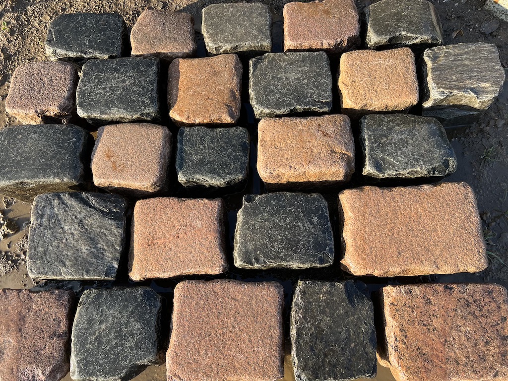 Historisches Granitpflaster 16×16 – handverlesenes Altstadtpflaster