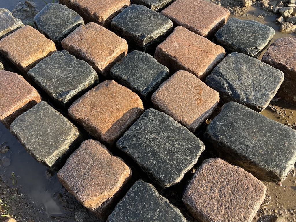 Historisches Granitpflaster 16×16 – handverlesenes Altstadtpflaster