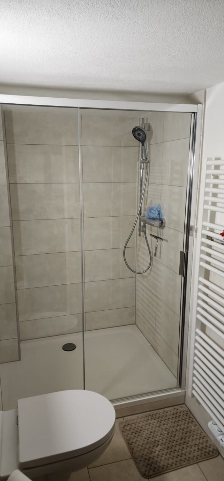 VIGOUR individual 2.0 V06-ST2N L – Nischenschiebetür 1400 × 1950 mm