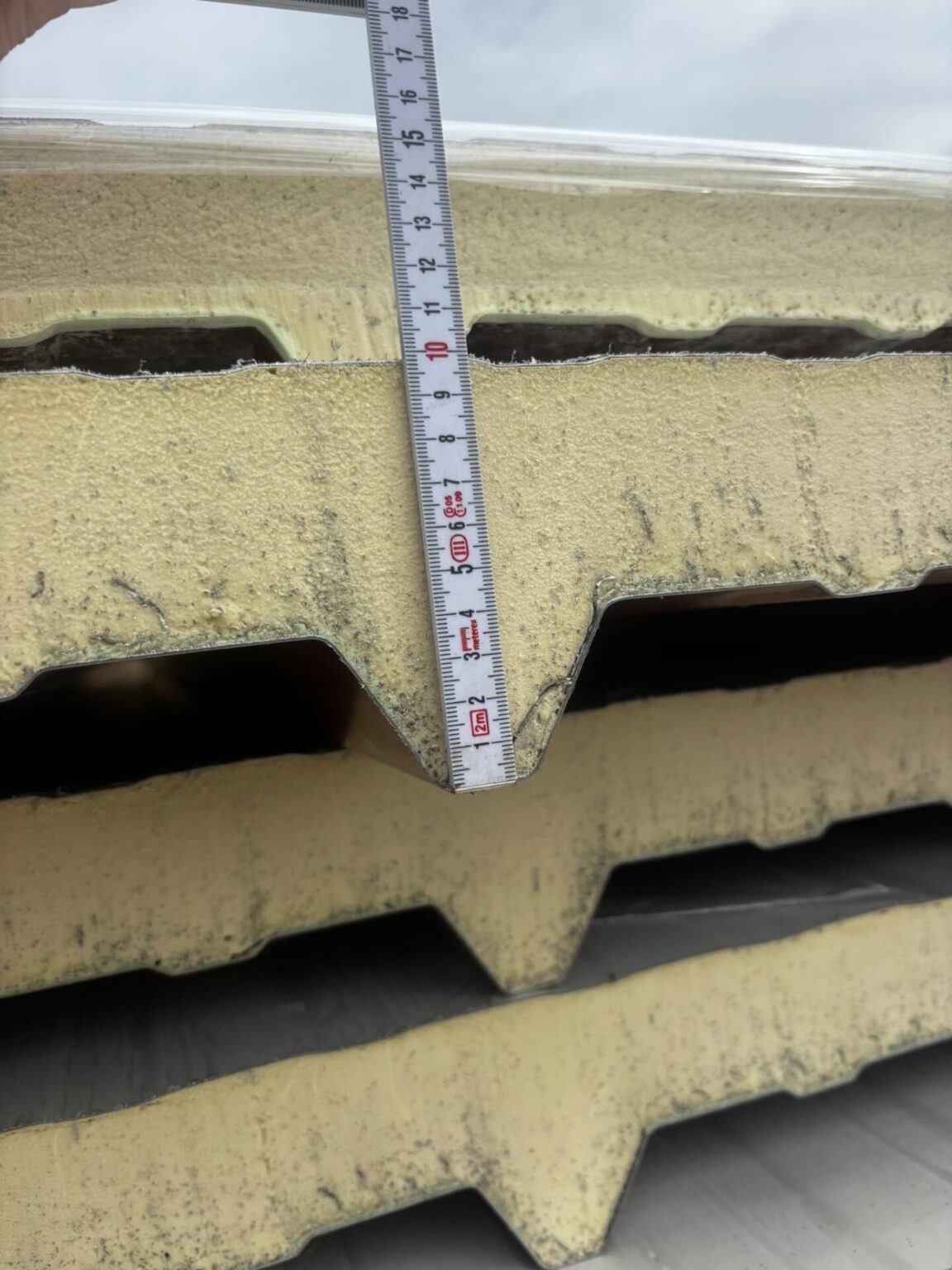 Sandwichpaneele B-C Ware ab 8,50 EUR/m² 40 bis 160mm unsortiert