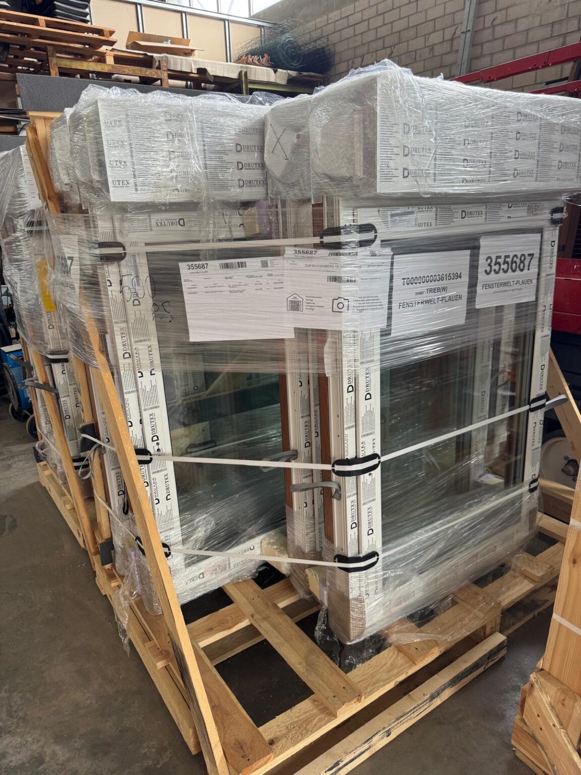 Drutex Dreh- Kipp Fenster mit Rolladenaufsatz