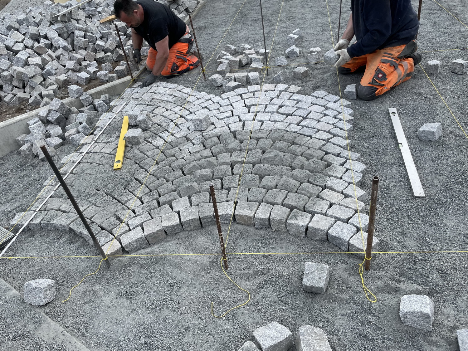 Granitpflaster 8/11 cm Hellgrau – mit Lieferung – Naturgranit aus Schlesien