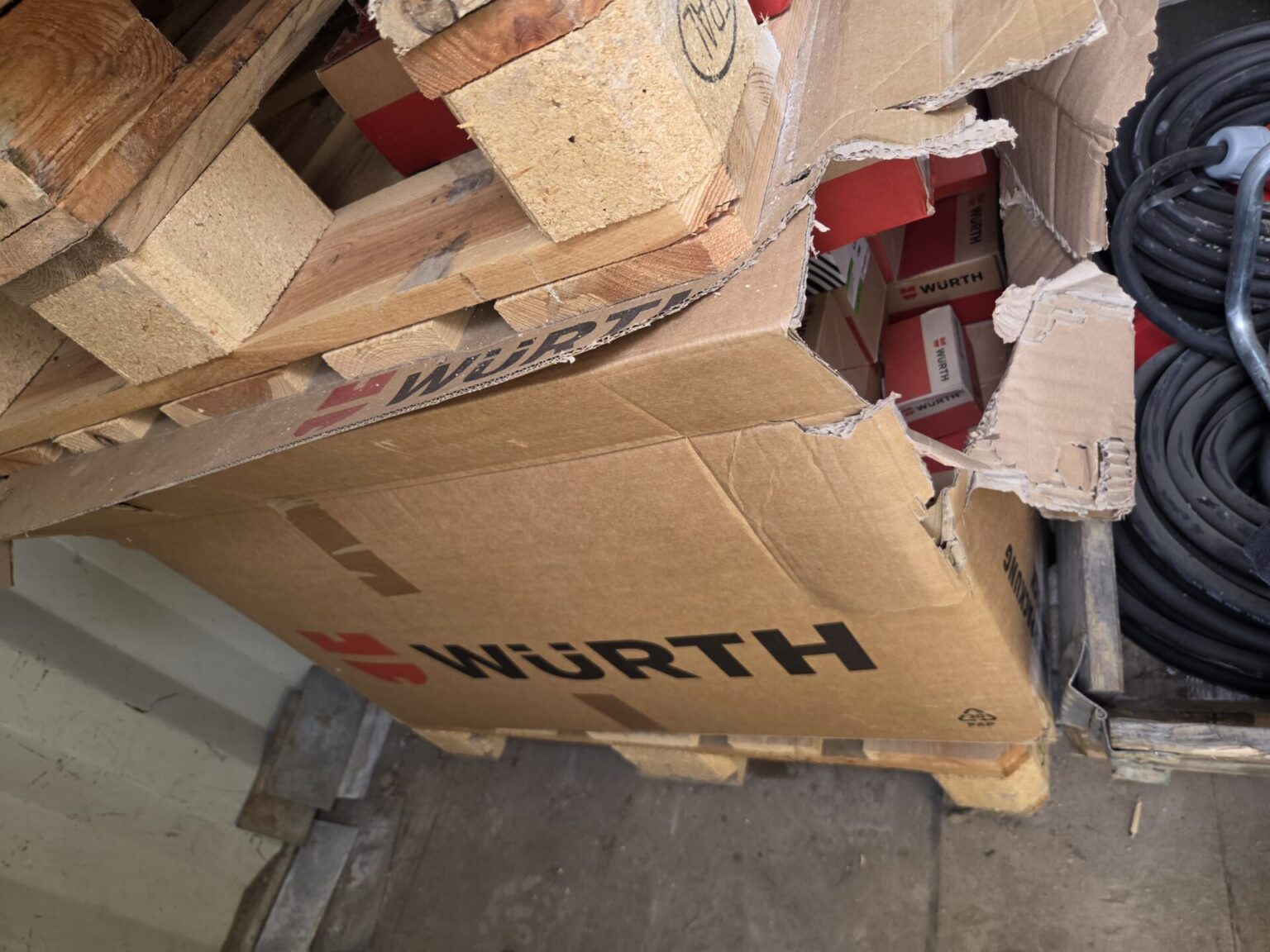 Großer Posten Würth Schrauben / Befestigungsmaterial – Neu & OVP im Palettenkarton