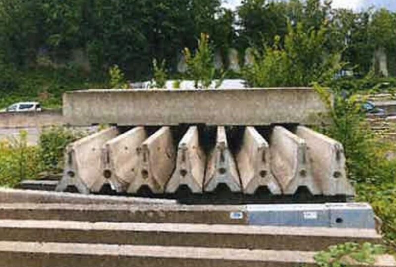 Beton-Schutzwand DELTABLOC