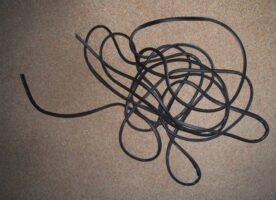 Gummidichtungsband für Haustüren, 8m, schwarz, neu