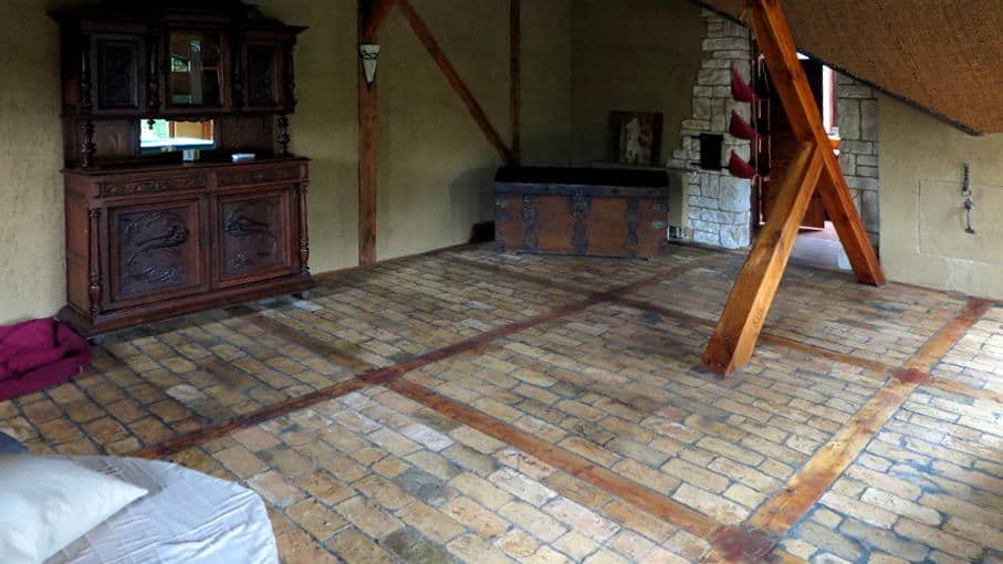 Bodenplatten Bodenziegel Bodenfliesen Backstein alte Mauersteine geschnitten Landhaus shabby chic