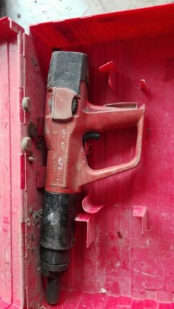 Bolzensetzgerät HILTI Bolzensetzgerät HILTI