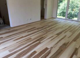 Landhausdiele Parkett (Fa. Scheucher/Austria) Kernesche 36m2