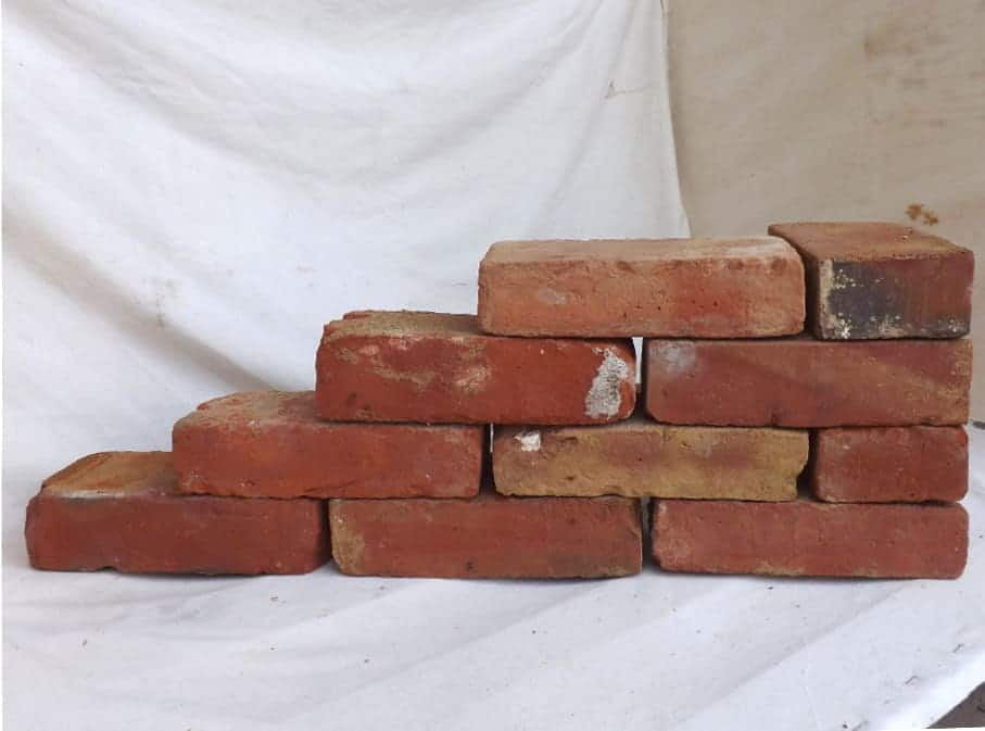 Antikziegel alte Mauersteine rustikale Ziegel Klinker Backsteine Verblender historisches Mauerwerk Ruinenmauer