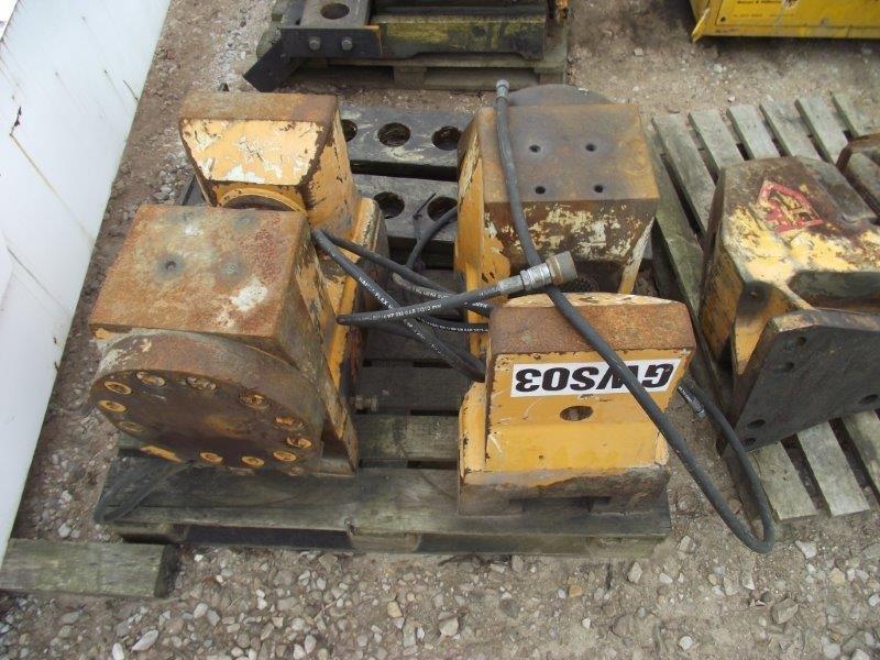 Used clamp for open piles PVE 2 x 100T
