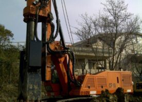 New piling / drilling rig  Tescar CF8 DW