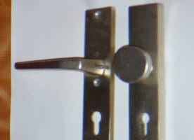Drücker-Knauf Garnitur, Hoppe, Messing, Abstand Drücker-Türzylinder 72 mm Drücker-Knauf Garnitur, Hoppe, Messing, Abstand Drücker-Türzylinder 72 mm