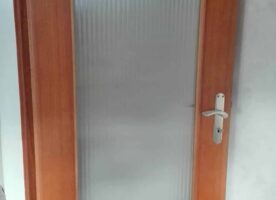 Zimmertüren aus Holz