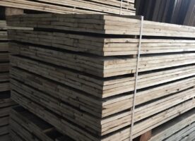 Originales Altholz „sonnenverbrannt