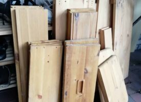 Massivholz Bretter von Schrank