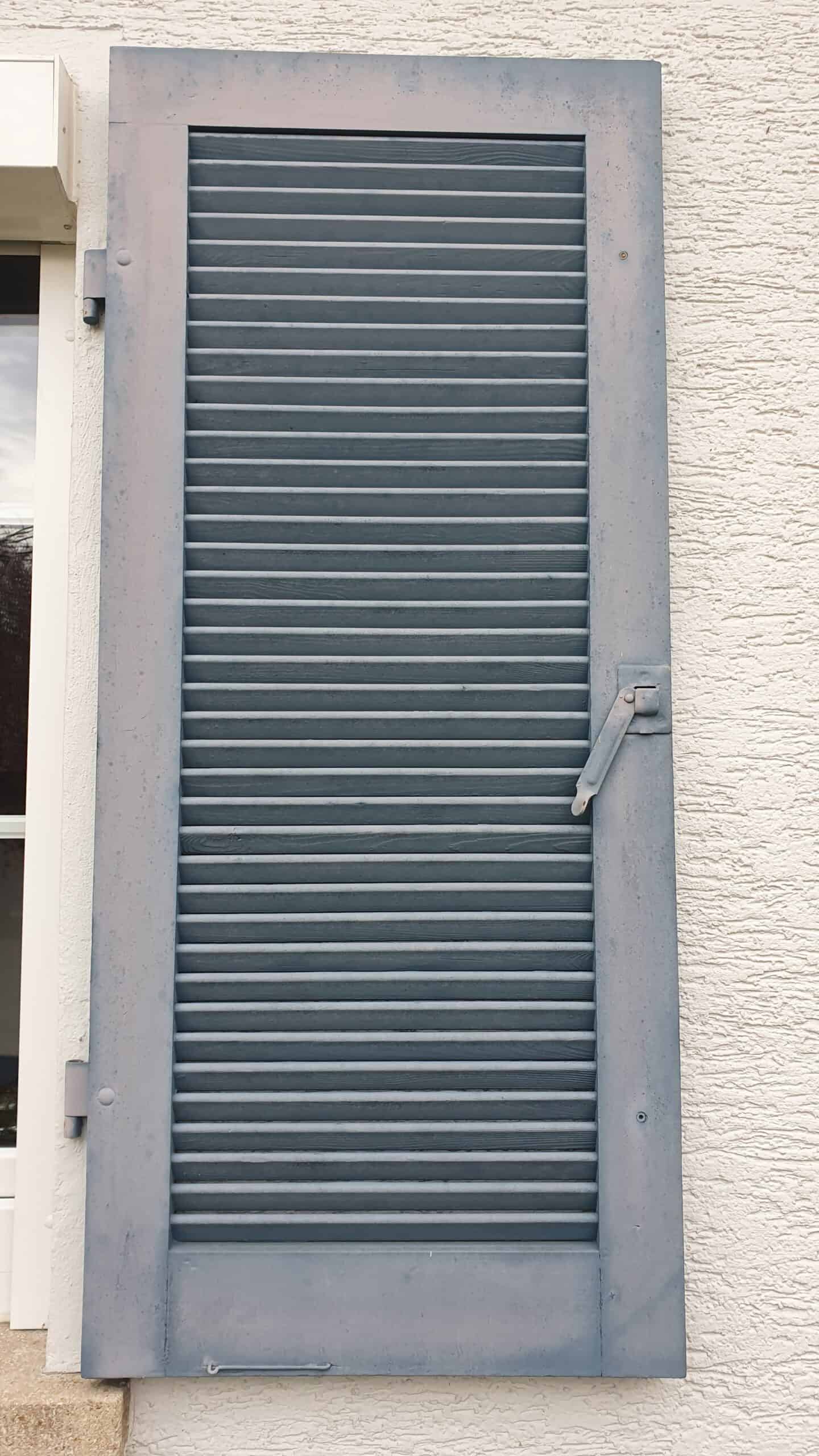 Fensterläden aus Holz